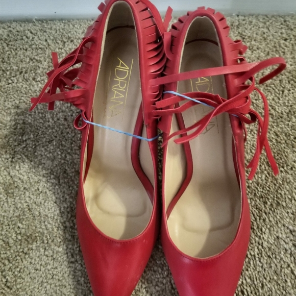 Women's Shoes - Picture 1 of 2